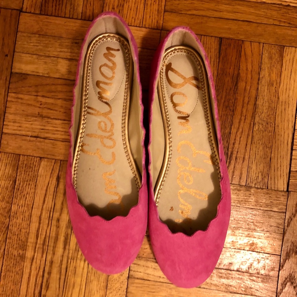 Sam Edelman pink scalloped flats